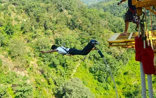 BUNGEE JUMPING